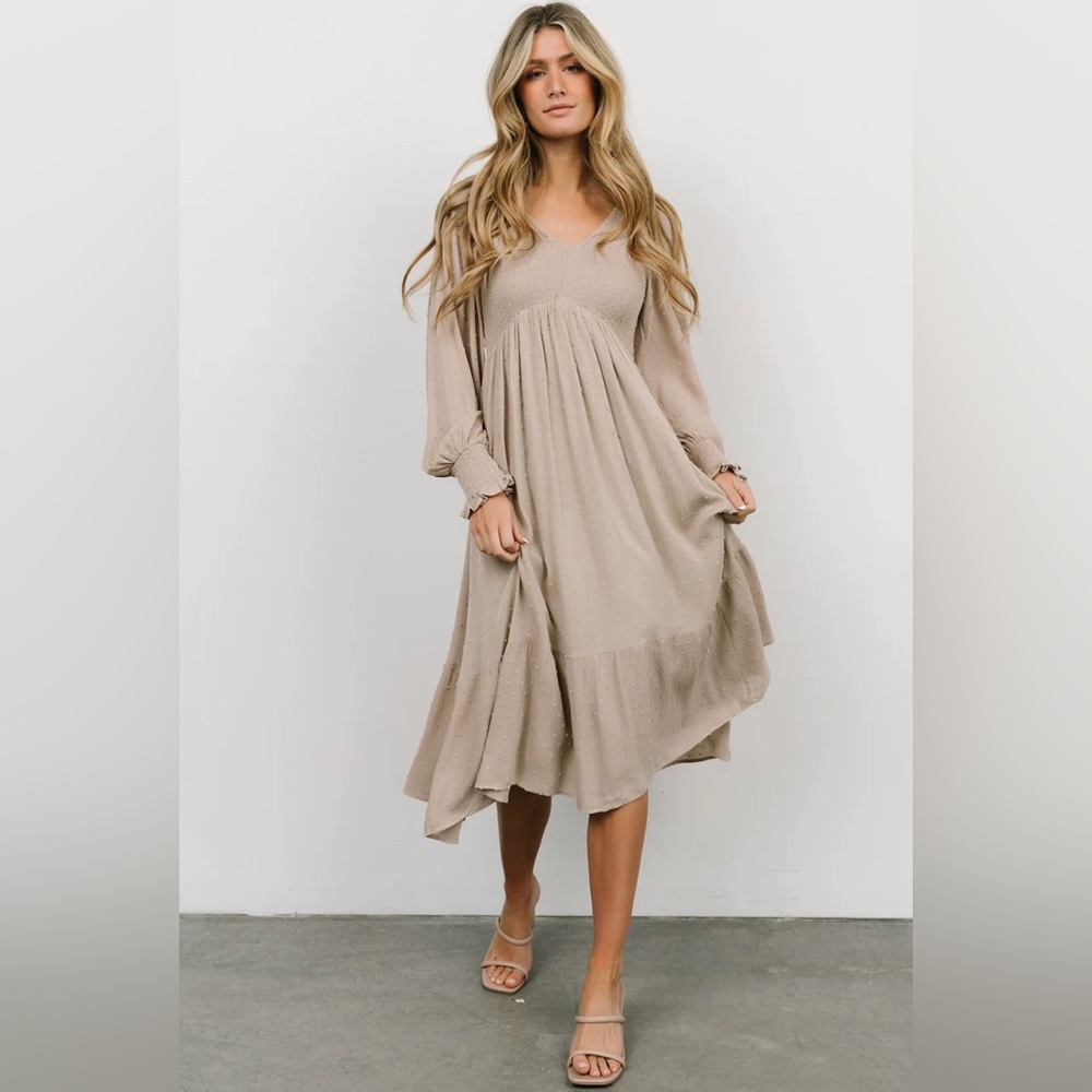 Baltic Born NWT Lainey Smocked Midi Dress Beige 2XL